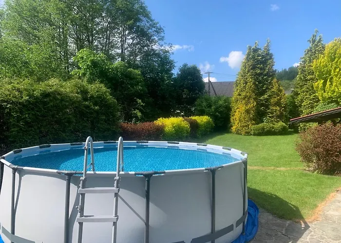 Bukowy Z Basenem * שצ'צ'ירק